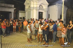 cementerio de noche